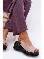 Kožené sandály na platformě Vinceza Béžové