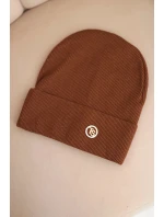 Dámská čepice z modalu a viskózy s ozdobným knoflíkem světle hnědá Dámská čepice z modalu a viskózy s ozdobným knoflíkem světle hnědá