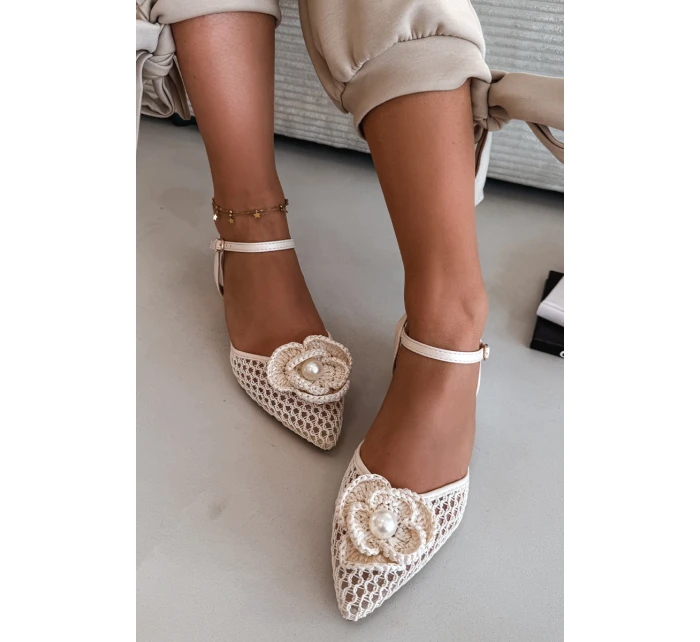 Dámské sandály na klínku s ozdobným detailem světle béžové Vionessa