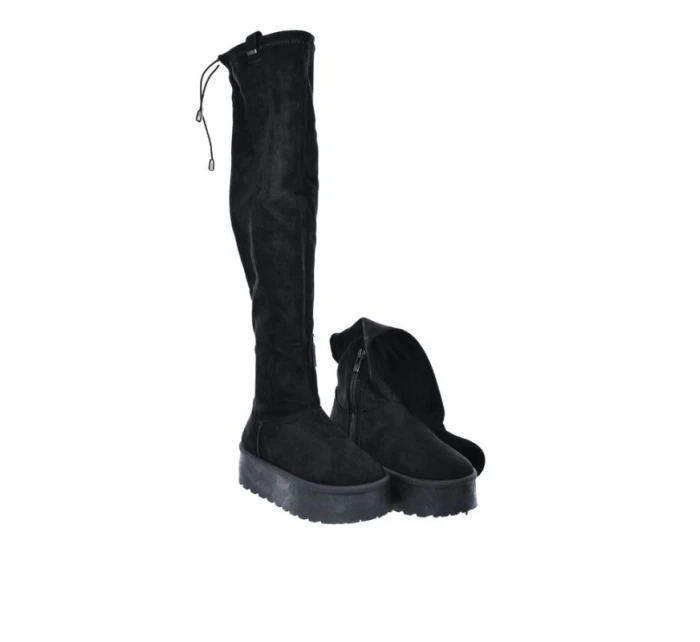 Dámské černé semišové boty na platformě model 21905119 - Big Star Dámské černé semišové boty na platformě model 21905119 - Big Star