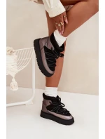 Dámské nízké sněhule s hřejivým kožíškem a silným šněrováním Xarina – černé Dámské nízké sněhule s hřejivým kožíškem a silným šněrováním Xarina – černé