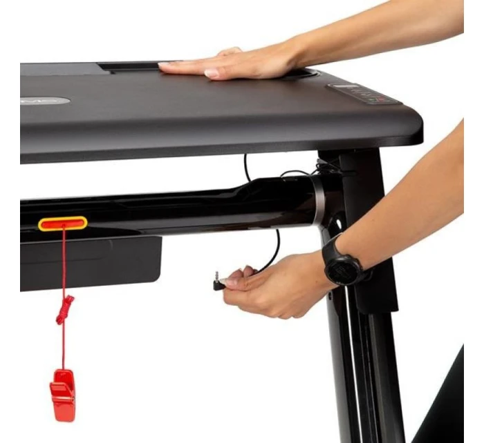 běžecký stůl model 21332899 - HMS