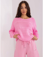 Klasický růžový svetr volného střihu
