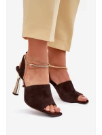 Semišové sandály na jehlovém podpatku se zdobeným náramkem CheBello 4440 čokoládové