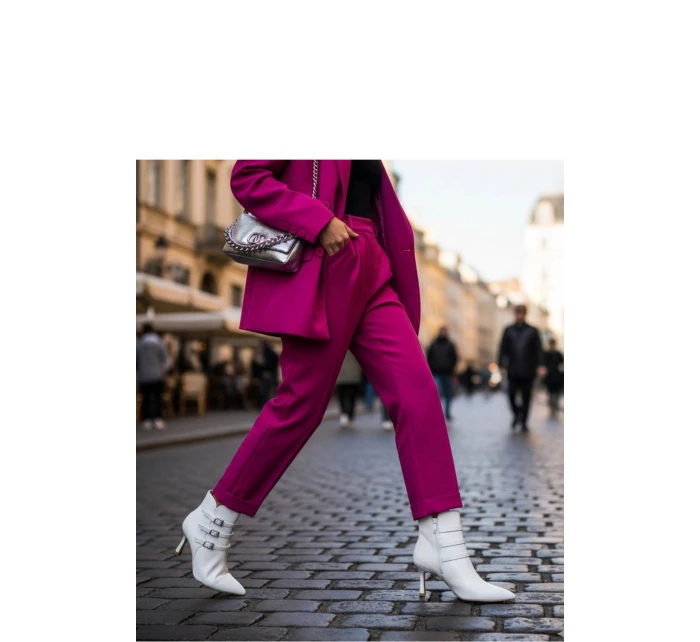 Boty na podpatku model 221018 Solea Boty na podpatku model 221018 Solea