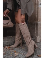 kozačky s podpatkem s ozdobnými detaily béžové model 21714811 - Boto