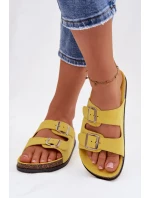 Dámské pantofle s přezkami Žluté model 21943311 - Boto