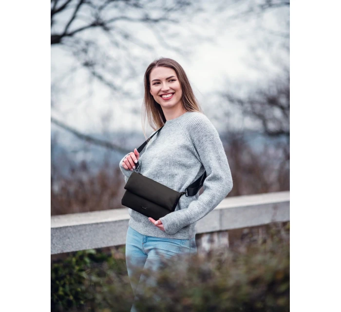 Kabelka VUCH Yella Black