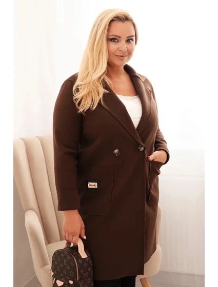 Dámský elegantní kabát Plus Size s límcem a velkými kapsami hnědý Dámský elegantní kabát Plus Size s límcem a velkými kapsami hnědý