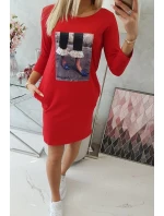 3D grafické šaty se zirkony červené barvy