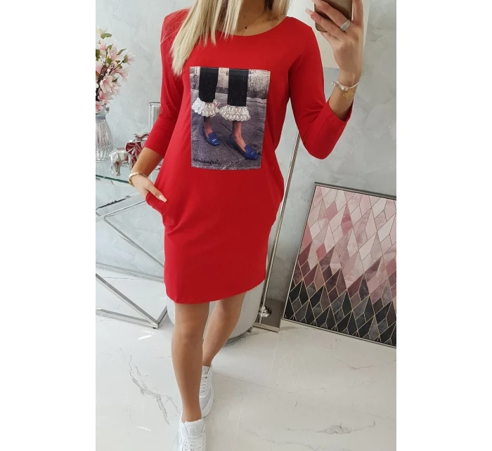 3D grafické šaty se zirkony červené barvy