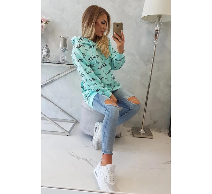 Mikina s nápisem mint