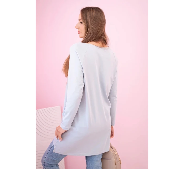 Dámská halenka s kapsami a ozdobným potiskem šedý Dámská halenka s kapsami a ozdobným potiskem šedý