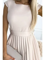 LILA Béžové dámské plisované šaty s krátkými rukávy a opaskem model 19581206 - numoco