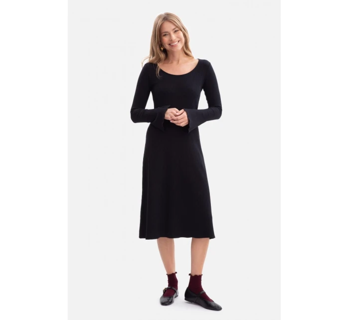 B308 Midi šaty z žebrového úpletu - černé
