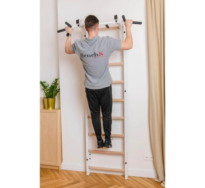 GYMNASTICKÝ ŽEBŘÍK S NASTAVITELNOU KOVOVOU TYČÍ 731W BENCHK GYMNASTICKÝ ŽEBŘÍK S NASTAVITELNOU KOVOVOU TYČÍ 731W BENCHK