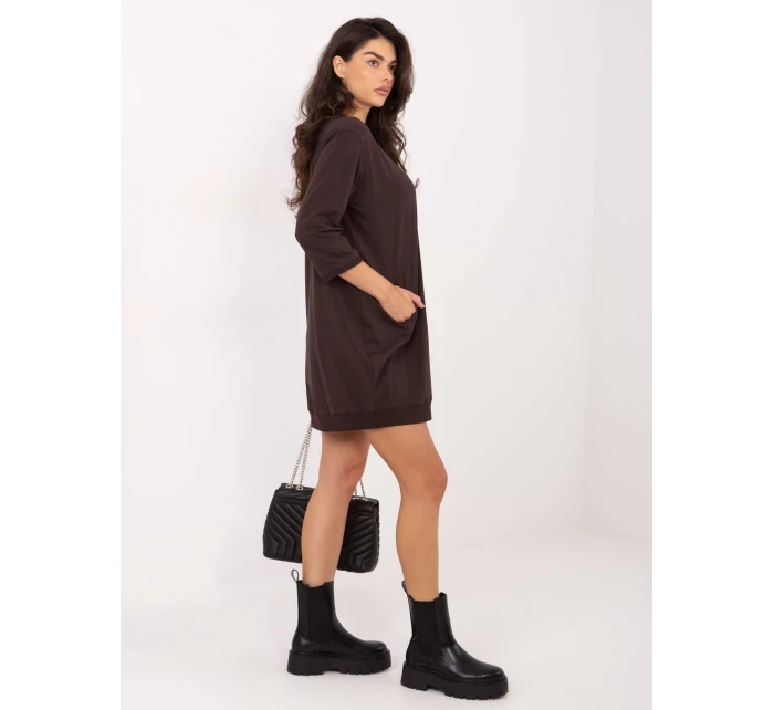 Sukienka RV SK model 21793767 ciemny brązowy - FPrice Sukienka RV SK model 21793767 ciemny brązowy - FPrice