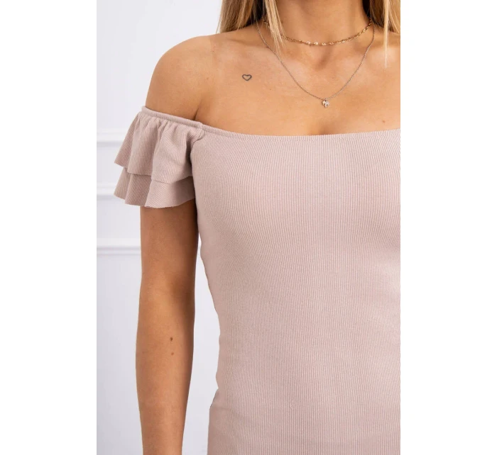 Pruhované nařasené šaty tmavě béžové