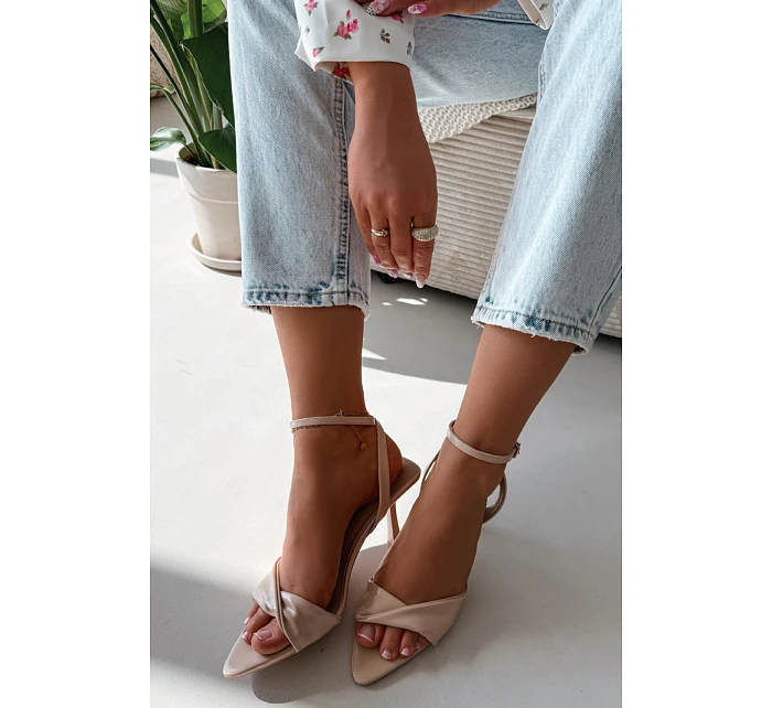 Sandály na podpatku model 226517 Step in style Sandály na podpatku model 226517 Step in style