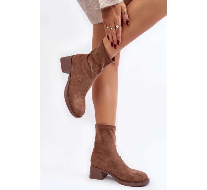 Boty na podpatku model 189841 Step in style Boty na podpatku model 189841 Step in style