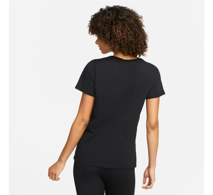 Dámské tričko DF Tee W FD2986 010 - Nike Dámské tričko DF Tee W FD2986 010 - Nike
