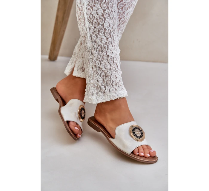 Kožené Pantofle S Dekorací Na Plochém Podpatku Zlato Lewski model 21682248 - Boto Kožené Pantofle S Dekorací Na Plochém Podpatku Zlato Lewski model 21682248 - Boto