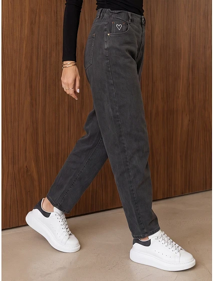 Jeansy damskie mom fit z wysokim stanem model 22546955 - FashionStreet Jeansy damskie mom fit z wysokim stanem model 22546955 - FashionStreet