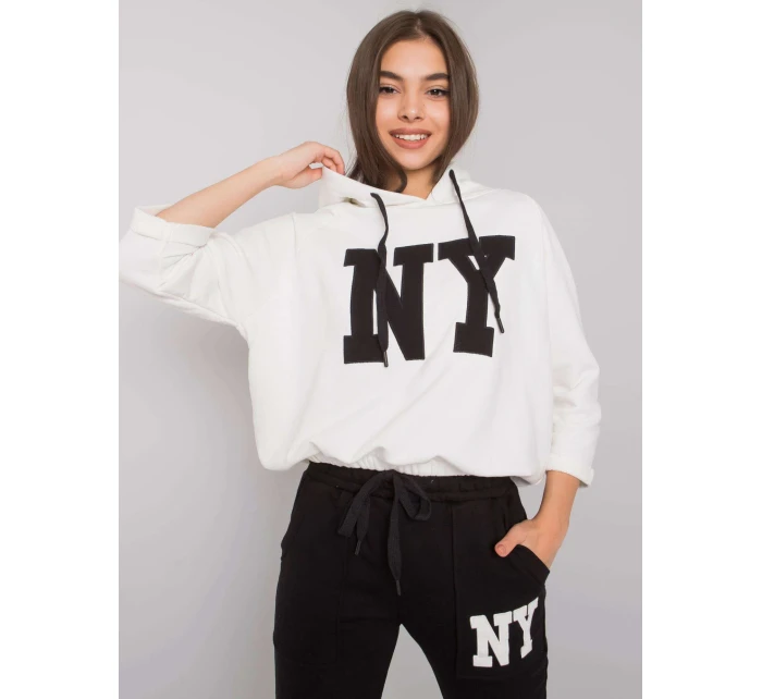 Souprava RV KMPL 6918.04 bílá a černá Souprava RV KMPL 6918.04 bílá a černá