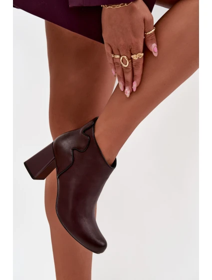 Dámské zateplené kotníkové botky z kůže na sloupku – bordó Ivessara Dámské zateplené kotníkové botky z kůže na sloupku – bordó Ivessara