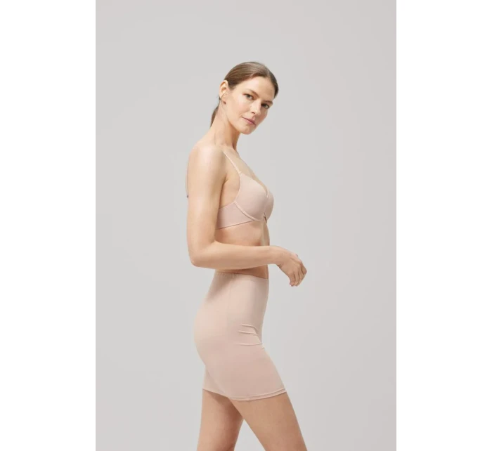 model 20124756 - Ysabel Mora