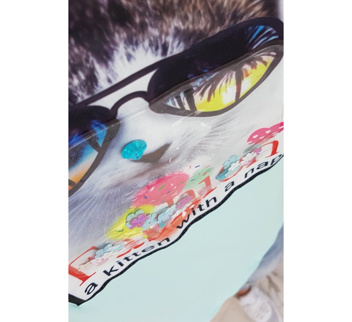 Halenka s 3D grafikou kočky v mátové barvě