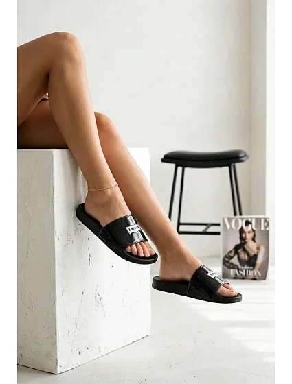 pantofle  Černé s model 22076979 - Levis