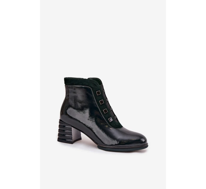 Lakované kožené dámské botky na sloupku D&A – tmavě zelené