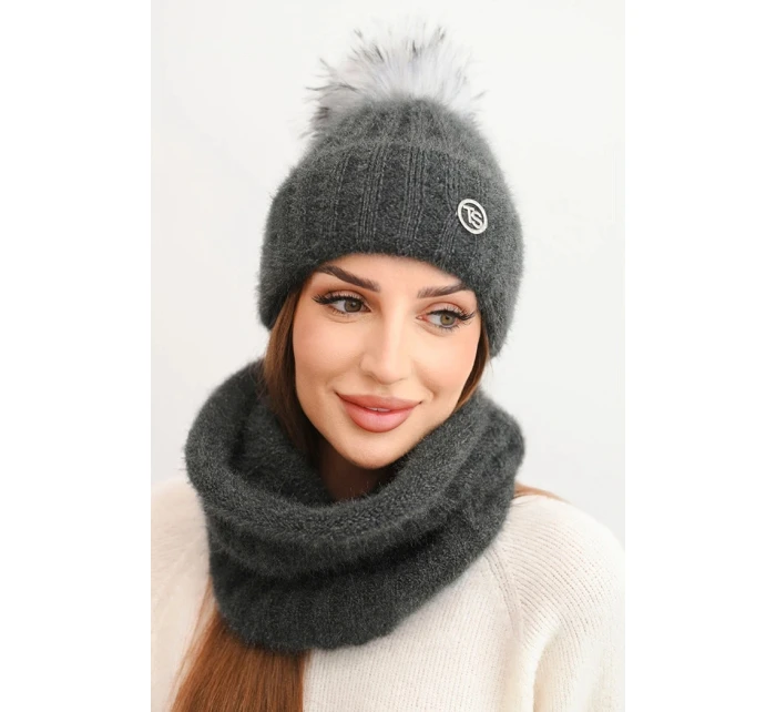 Dámský zimní komplet s bambulí a nákrčníkem grafitový