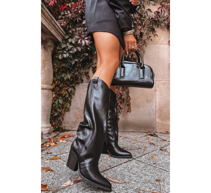 Dámské zateplené kovbojské kozačky na sloupkovém podpatku Mavine – černé Dámské zateplené kovbojské kozačky na sloupkovém podpatku Mavine – černé