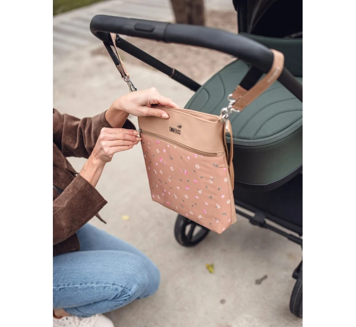 Dámská crossbody kabelka na kočárek Vuch Amma Flowers Beige Dámská crossbody kabelka na kočárek Vuch Amma Flowers Beige