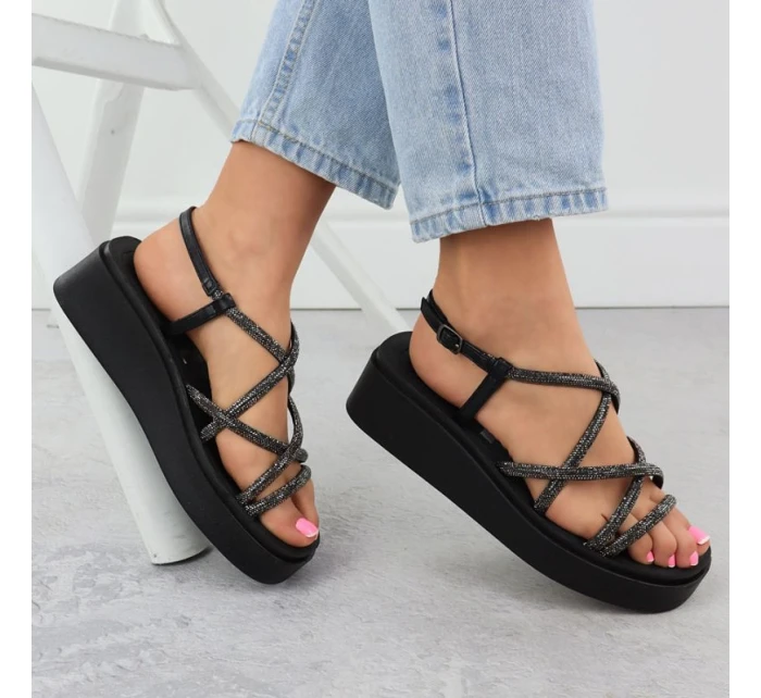 Dámské sandály na se zirkony černé model 21905027 - FILIPPO Dámské sandály na se zirkony černé model 21905027 - FILIPPO