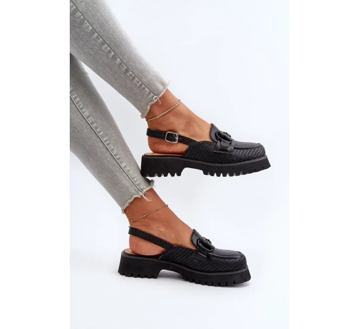 Dámské sandály na plochém podpatku s ozdobou Černá D&A Dámské sandály na plochém podpatku s ozdobou Černá D&A