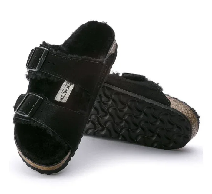 Dámské zateplené žabky s ovčí vlnou Arizona VL Black semišová kůže regular wide dámské model 20693883 - Birkenstock