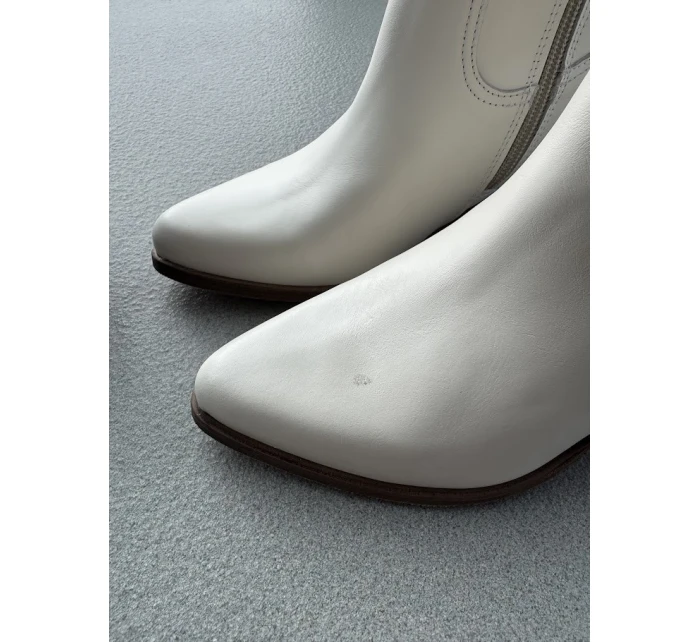 Kožené  Kolena Na Podpatku Bílé Zazoo model 21682140 - Boto