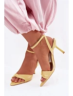 Dámské sandály na podpatku z eko kůže žluté model 22092099 - Boto