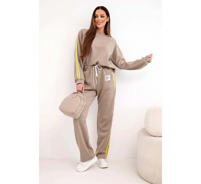 Dámský teplákový komplet model 21951913 s lampasy a volnou mikinou fango - K-Fashion