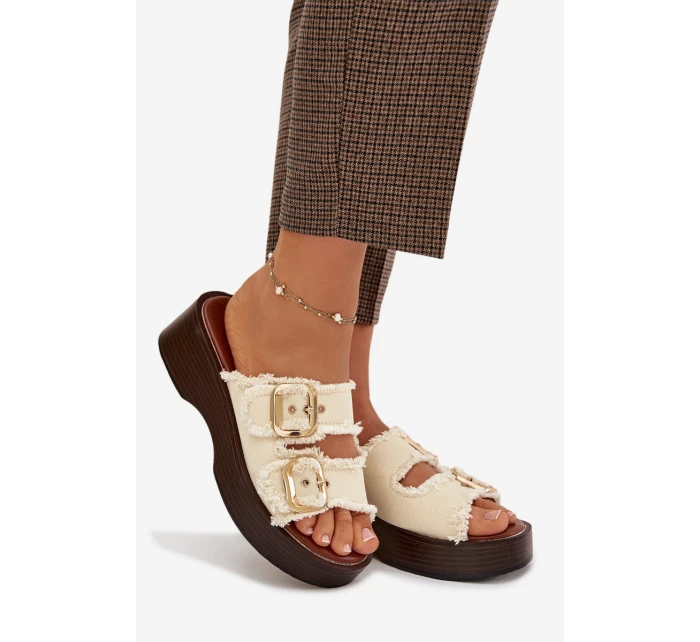 Dámské pantofle na platformě se zlatými sponami světle béžové Renelisse