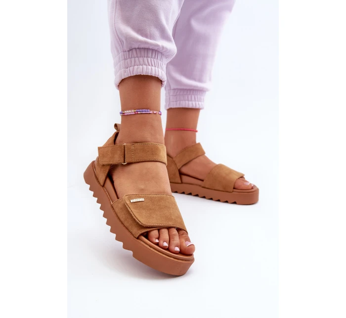 Dámské semišové sandály na platformě Big Star model 21655477 Hnědé - Big Star Shoes