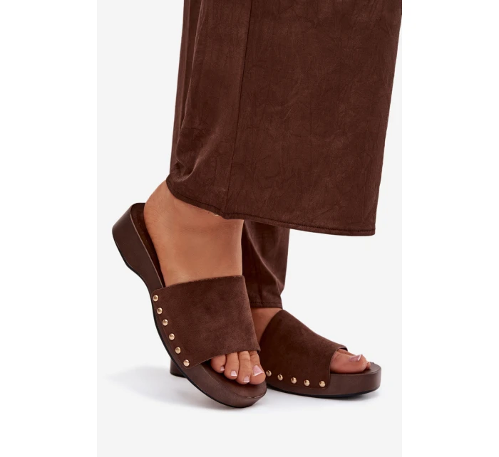 Dámské žabky se zlatými přezkami čokoládové Ferinna Dámské žabky se zlatými přezkami čokoládové Ferinna