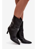 Vklouzněte dámské kotníkové boty na jehlovém podpatku z ekokůže černé Norell Vklouzněte dámské kotníkové boty na jehlovém podpatku z ekokůže černé Norell