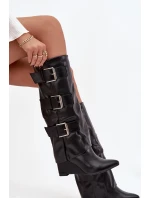 Dámské kozačky na platformě s lemem a přezkami Černé model 21747887 - Boto Dámské kozačky na platformě s lemem a přezkami Černé model 21747887 - Boto