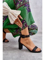 Lesklé sandály na podpatku Černé Maxim Lesklé sandály na podpatku Černé Maxim