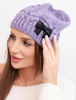 Dámská zimní čepice s ozdobnou mašlí a pleteným vzorem K438 světle fialová