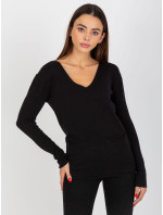 Černý dámský klasický svetr s kapsami